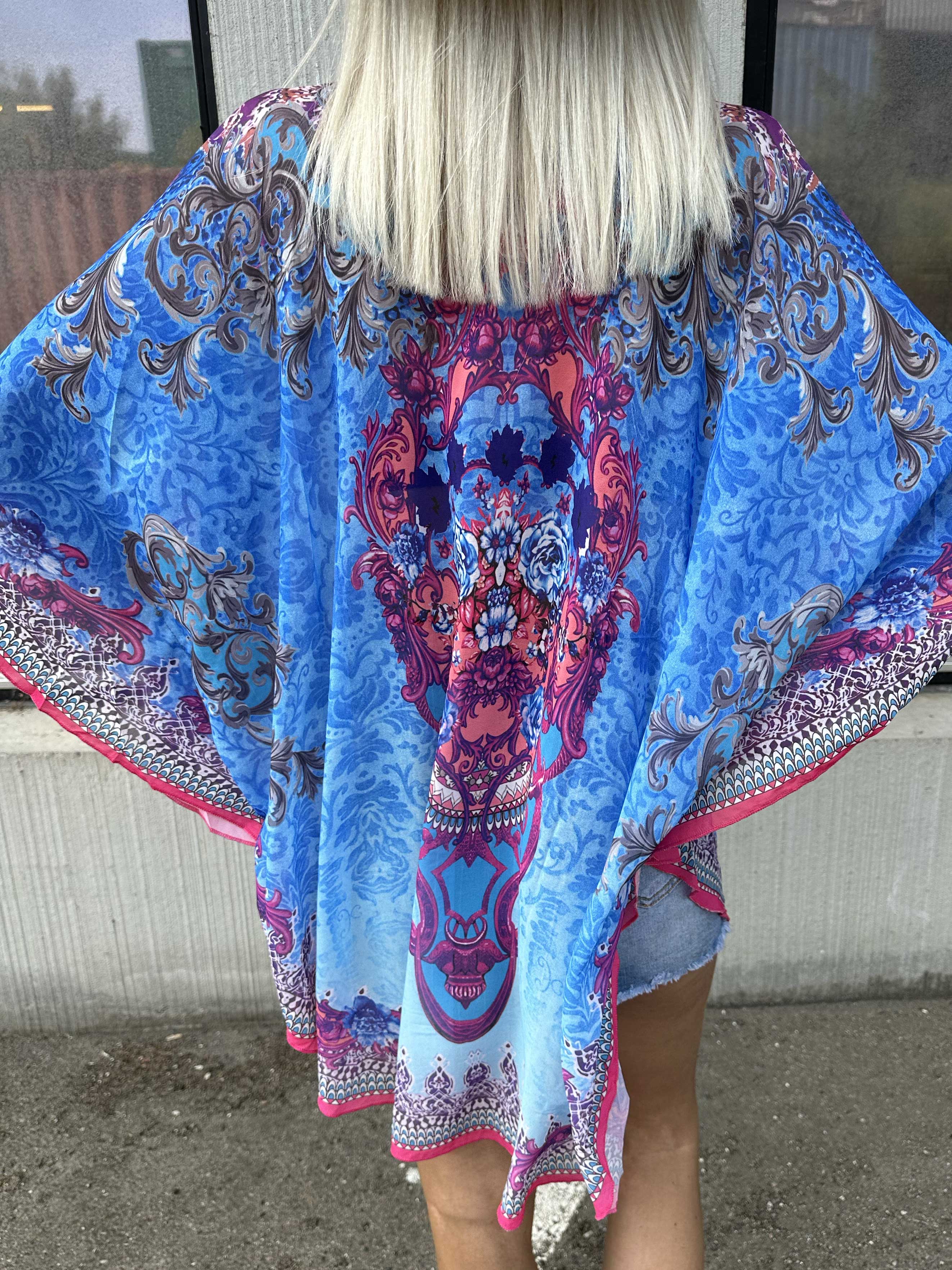 Sigga - Mønstret semi-transparent tunika med similisten